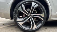 Volvo XC90 2.0 B5P [250] Ultra Dark 5dr AWD Geartronic Petrol Estate